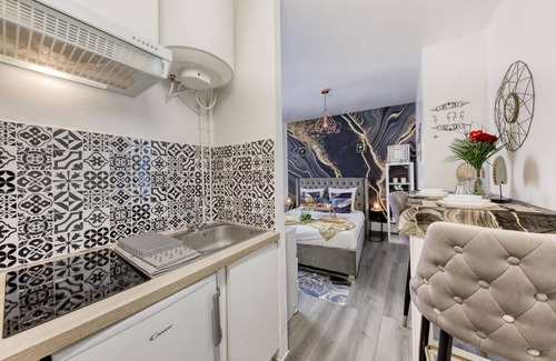 Saint-Ouen Apartment | Perle rare 💎Métro 14 et 13 saint Denis Paris