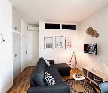La Gare Apartment | Perpignan Appartement T2 Proche Gare 5 Couchages Climatisé