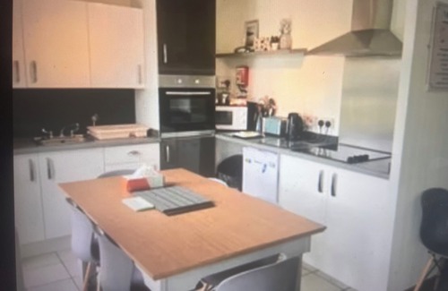 St. Agnes House | PERRANPORTH BUNGALOW - 3 Bedrooms - Communal Swimming, Tennis, Play Area, Bar