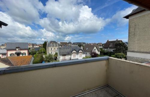 Ouistreham Apartment | Persea YourHostHelper