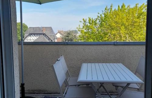 Ouistreham Apartment | Persea YourHostHelper