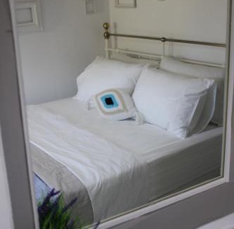 Ioulida House | Persephone
