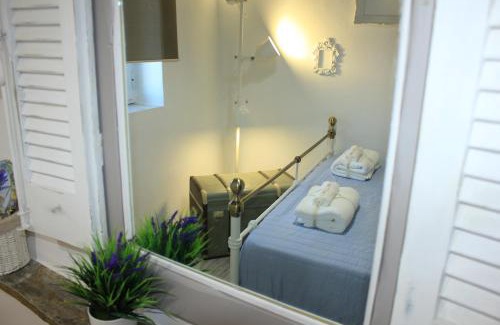 Ioulida House | Persephone