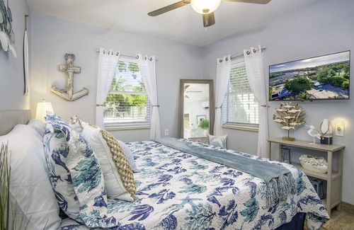 Marathon Resort | *Personal Private Resort* W/Kayaks, Bikes, Pool, Hot Tub, Volleyball & Tiki Bar