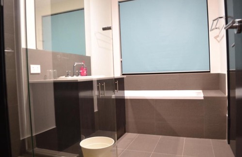 Leeming Cabin | Perth Urban Lodge