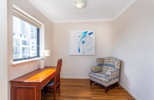 Perth Central Business District Apartment | Perth West End Apartment 406 - Executive Escapes
