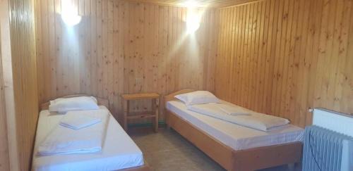 Giurgiu County Cabin | Pescuit la Conac