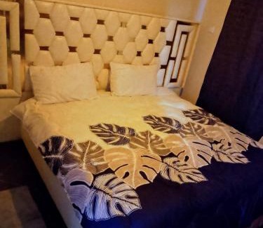 Eldoret Apartment | Peshlocs B&B