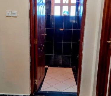 Eldoret Apartment | Peshlocs B&B