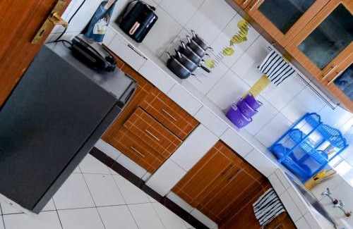 Eldoret Apartment | Peshlocs B&B