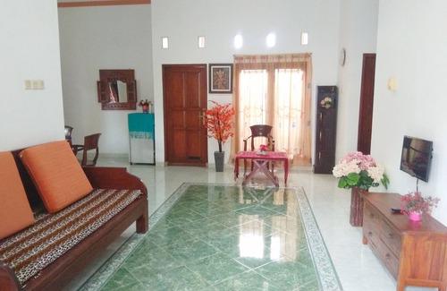 Sinduharjo House | Pesona Mentari Homestay by FH Stay