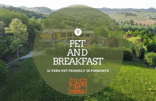 Cardona Apartment | Pet and Breakfast Pet Friendly Country House