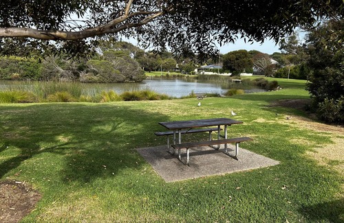 Port Elliot House | Pet and family friendly, comfortable holiday home in good central position.