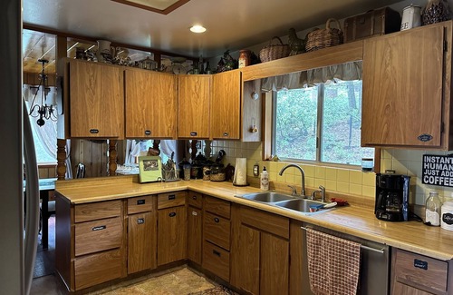 Julian House | Pet/Family Treehouse style cabin in woods
