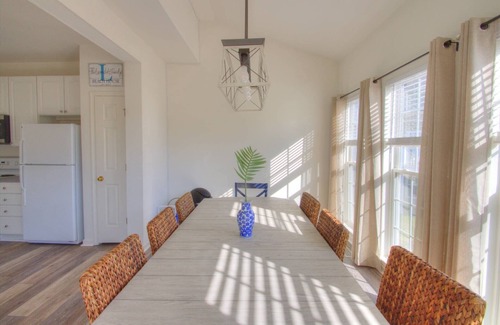 Ocean View House | Pet Friendly (~20lb), 4 BD Townhome, 10 Min to Beach, Near Pool, Tennis, Kayak, and Free Activities!