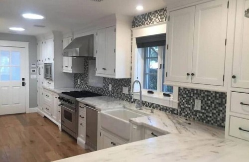 Maple-Ash House | Pet-Friendly 2Bed/2Bath Modern Farmhouse with Steam Shower and High-End Kitchen
