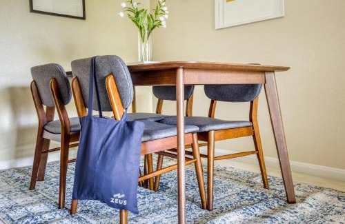 Centerville Apartment | Pet Friendly 2BR in Fremont with Parking