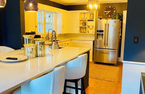 High Point House | Pet Friendly 3 bedroom historic home in the heart of High Point