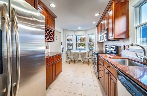 North End Condo | Pet-friendly 3BR/2BA Condo in Prime North End of Ocean City!
