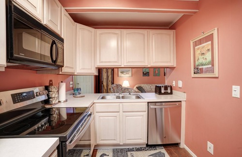 Bethany Beach House | Pet friendly, 3BR2BA. Walk or trolley to beach. Pool, pickleball, gym. BethWest