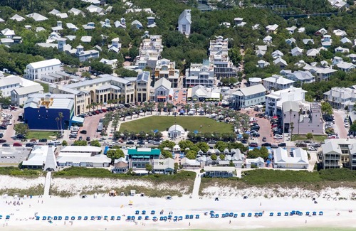 Grayton Beach House | *Pet Friendly! Adorable Historic Cottage in Grayton Beach! Short walk to the beach! Sleeps 7! WiFi