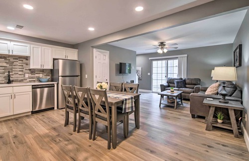 Kimberling City House | Pet-Friendly Abode, Walk to Table Rock Lake!