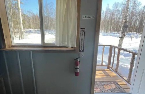 Willow Cabin | Pet friendly Alaska’s King Fisher Cabin 30 minutes from Talkeetna