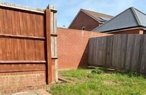 Patchway Apartment | ★Pet friendly ★Allocated Parking for two cars ★Great transport links, close to m