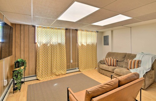 Downtown Anchorage Cottage | Pet-friendly Anchorage Gem: Walkable Location