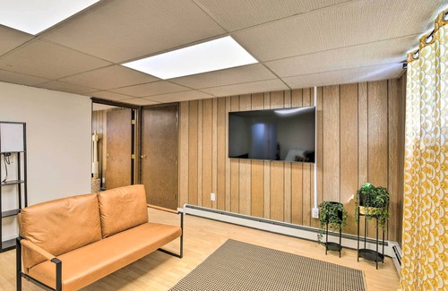 Downtown Anchorage Cottage | Pet-friendly Anchorage Gem: Walkable Location