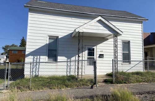 Leadville House | Pet friendly and close to the trails in the heart of downtown Leadville!