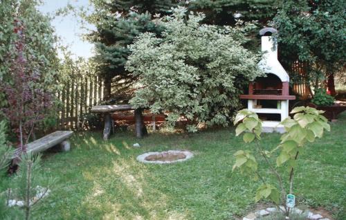 Waltershausen Apartment | Pet Friendly Apartment
