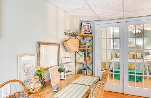 Aquebogue Apartment | Pet-Friendly Apt with Hot Tub Near the Hamptons!