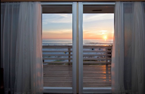 New Smyrna Beach Apartment | Pet Friendly & Beachfront Angel Inn the Sand - Gecko Unit Downstairs South