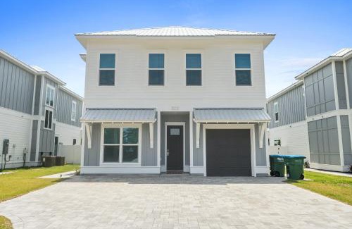 Laguna Beach House | Pet Friendly Beach House - Totally Beachin by Panhandle Getaways