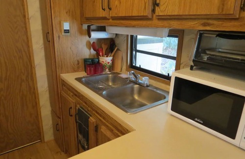 Pineola House | Pet Friendly - Beautiful Mountain Getaway