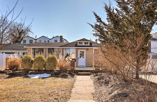 Wall House | Pet-Friendly Belmar Cottage Less Than 1 Mi to Beach!