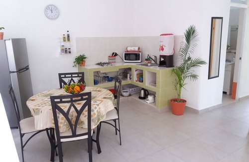 Acapulco House | Pet friendly bungalow between the ocean and lagoon