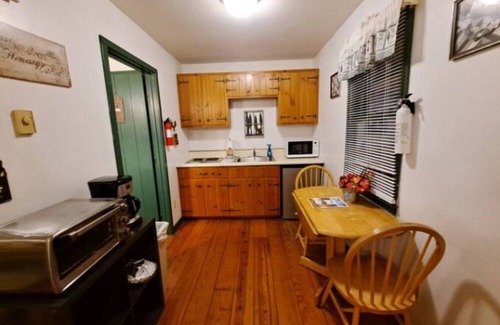 Fancy Gap Cabin | Pet Friendly Cabin Hideaway For 2! Cabin 7