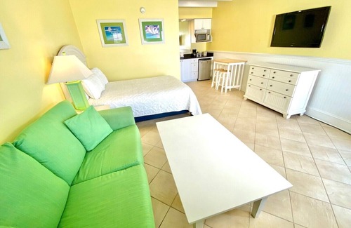 Atlantic Beach Hotel | Pet-friendly, Centrally Located, Walk to Beach! Unit 207
