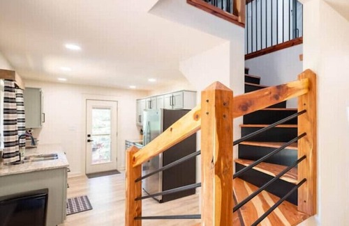 Marble Falls Ski Chalet | Pet-Friendly Chalet-Scenic Newton County, Harrison, Buffalo Nat'l River