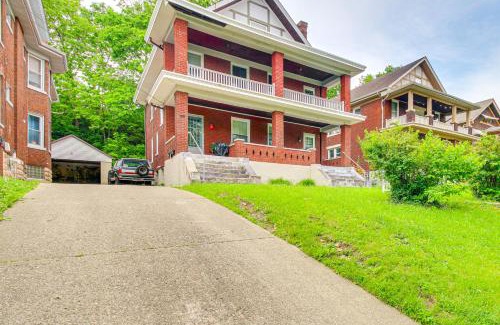 Roselawn Finance Apartment | Pet-Friendly Cincinnati Apt 5 Mi to Downtown!