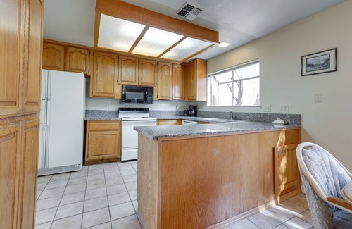 Citrus Heights House | Pet-Friendly Citrus Heights Home: Fenced Backyard!