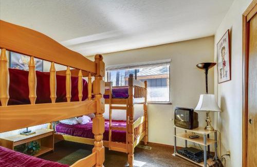 Black Bart House | Pet Friendly - Close To Heavenly, Steps To The River