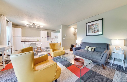Renton Condo | Pet-Friendly Condo w/Community Perks in Renton