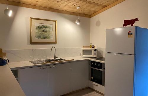 Mooloolah Valley House | Pet Friendly Cottage