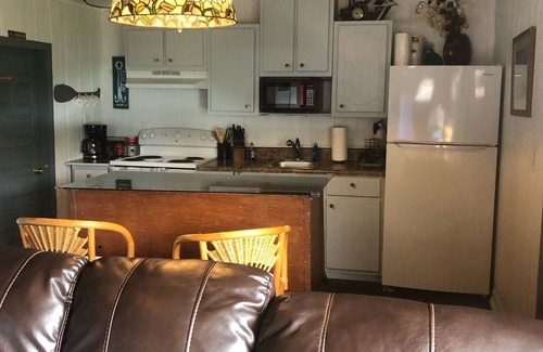 Ocracoke House | Pet friendly cottage perfect for a couple or small family.