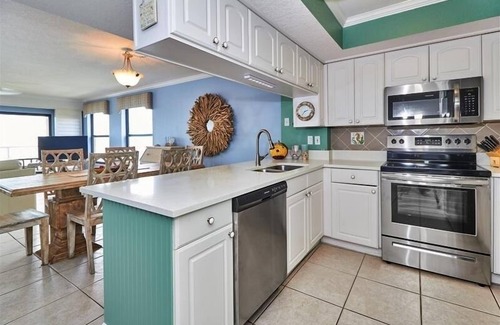 Indian Shores Condo | Pet Friendly, Direct Gulf Front Condo with MILLION DOLLAR PANORAMIC Views! ~.