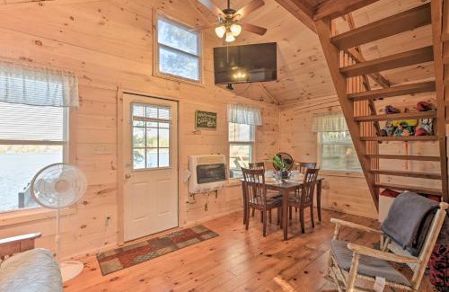Ellsworth House | Pet-Friendly Ellsworth Cottage on Branch Lake