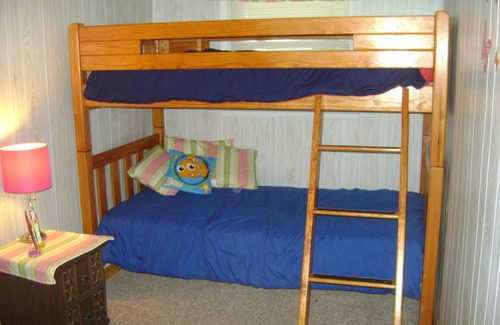 Rodanthe Cottage | Pet Friendly! Extra clean and great Internet! Now Sunday check in and check out